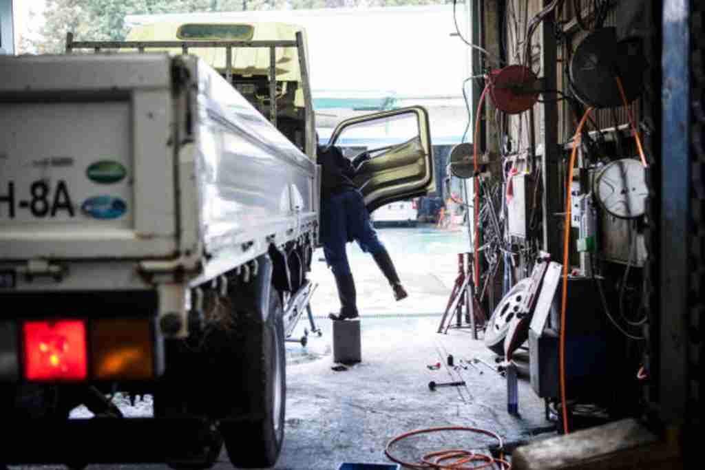 Who Offers the Best Mobile Truck Repair Services