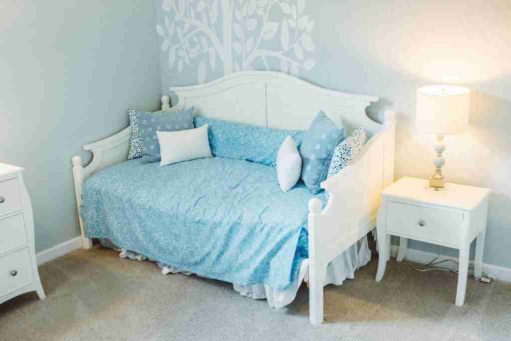 Daybeds Delights: Discover the Perfect Piece to Complete Your Room