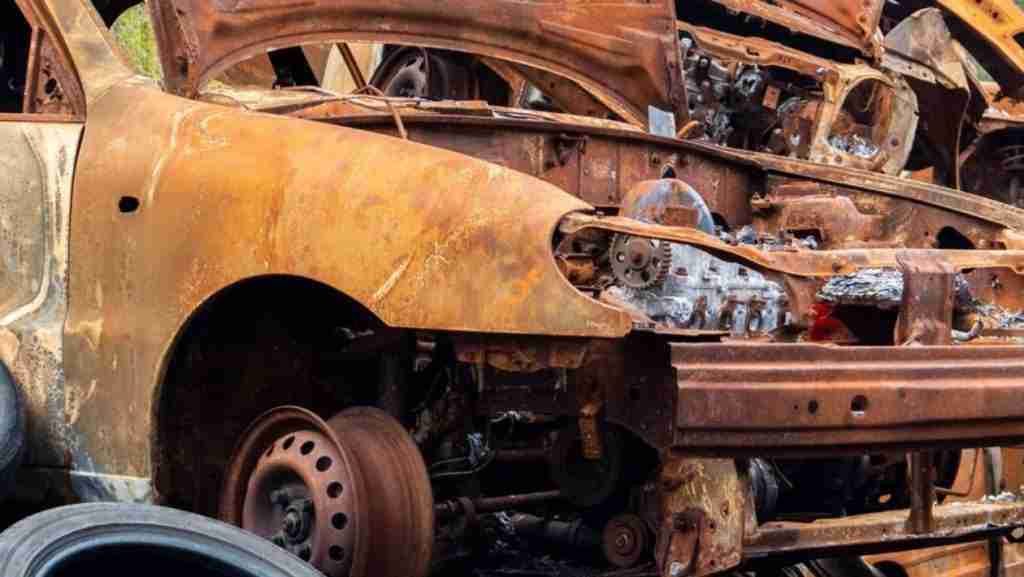 Transforming Rust into Riches: Cash for Junk Car Experts