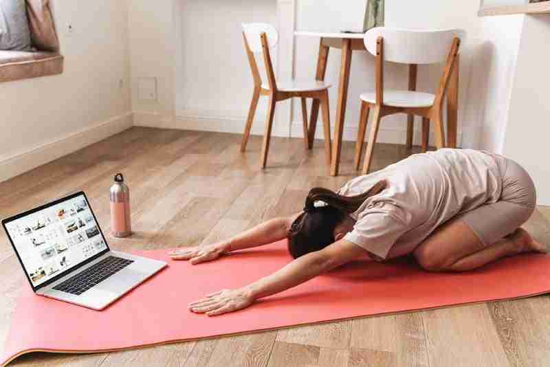 Online 200 hrs. Yoga Teachers Training – How Much Beneficial for You?