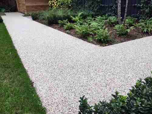 Enhance Your Home’s Appeal with Qube Resin Ltd: Premier Resin Driveway Installers in Guildford and Nearby Areas