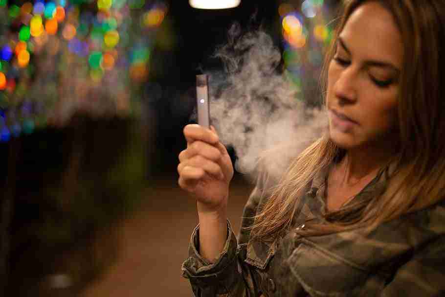 TOP AMAZING ALTERNATIVES TO STOP SMOKING CIGARETTES