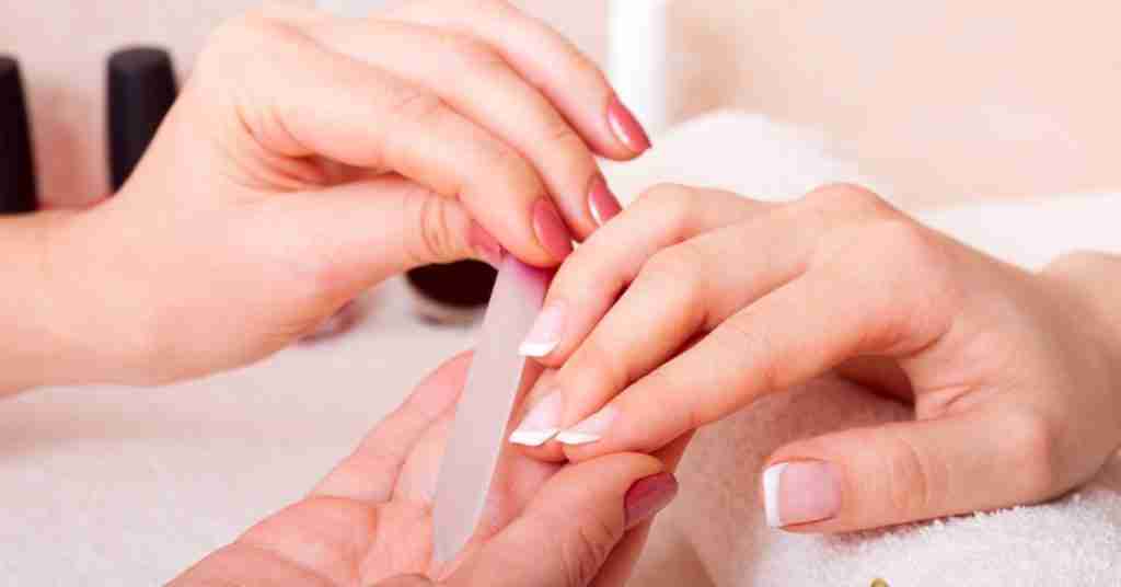 What to Expect at a Men’s Nail Parlor : A Complete Guide