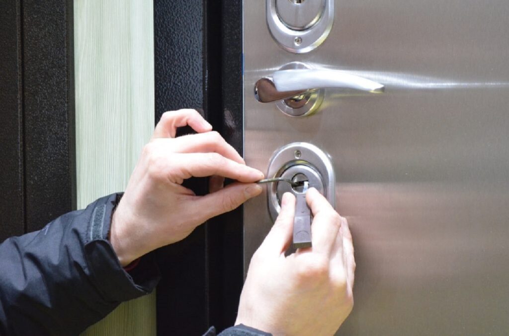 What’s The Difference Between Lock Rekeying And Replacement?