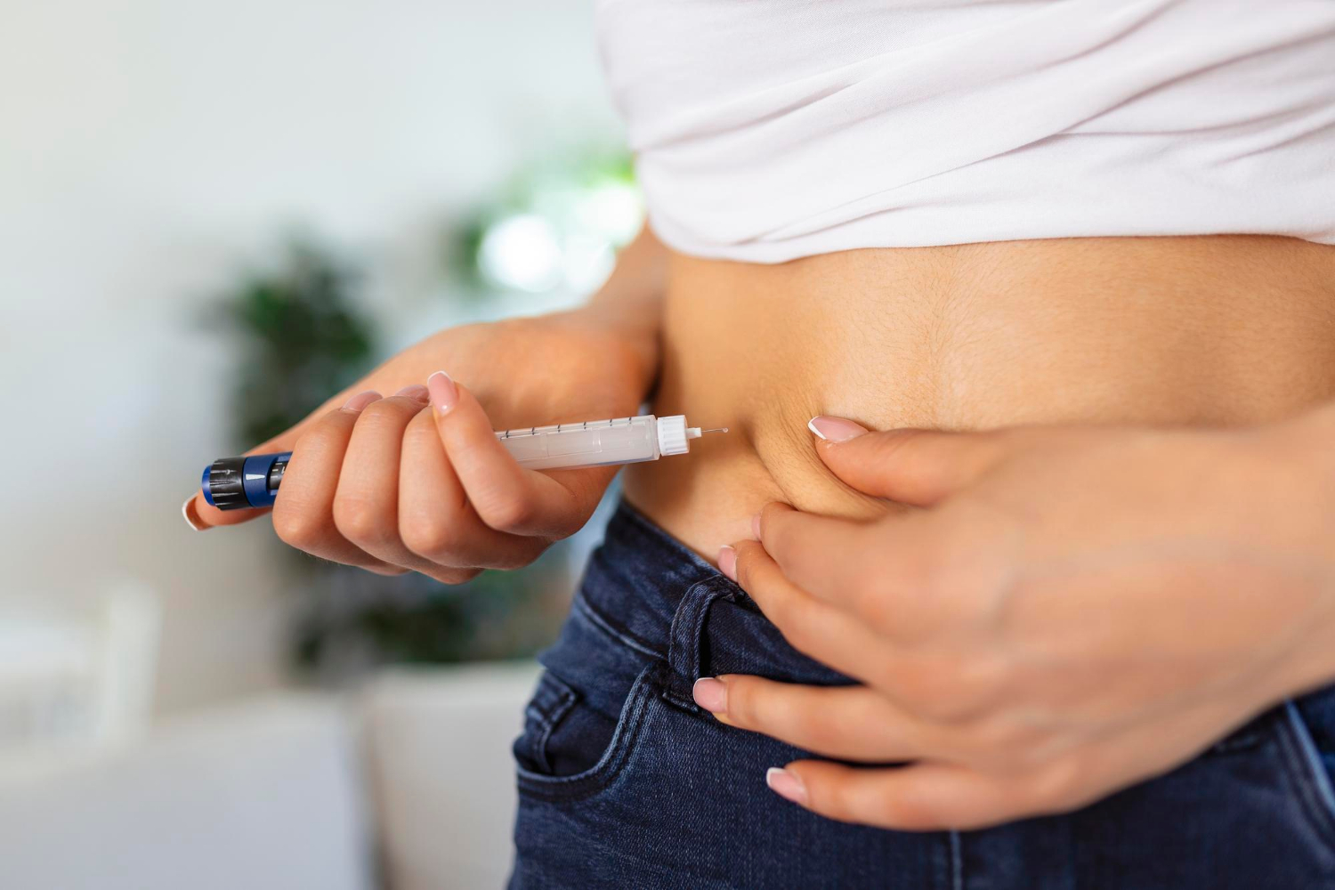 Lipotropic Injections: Benefits, Risks, and Effectiveness