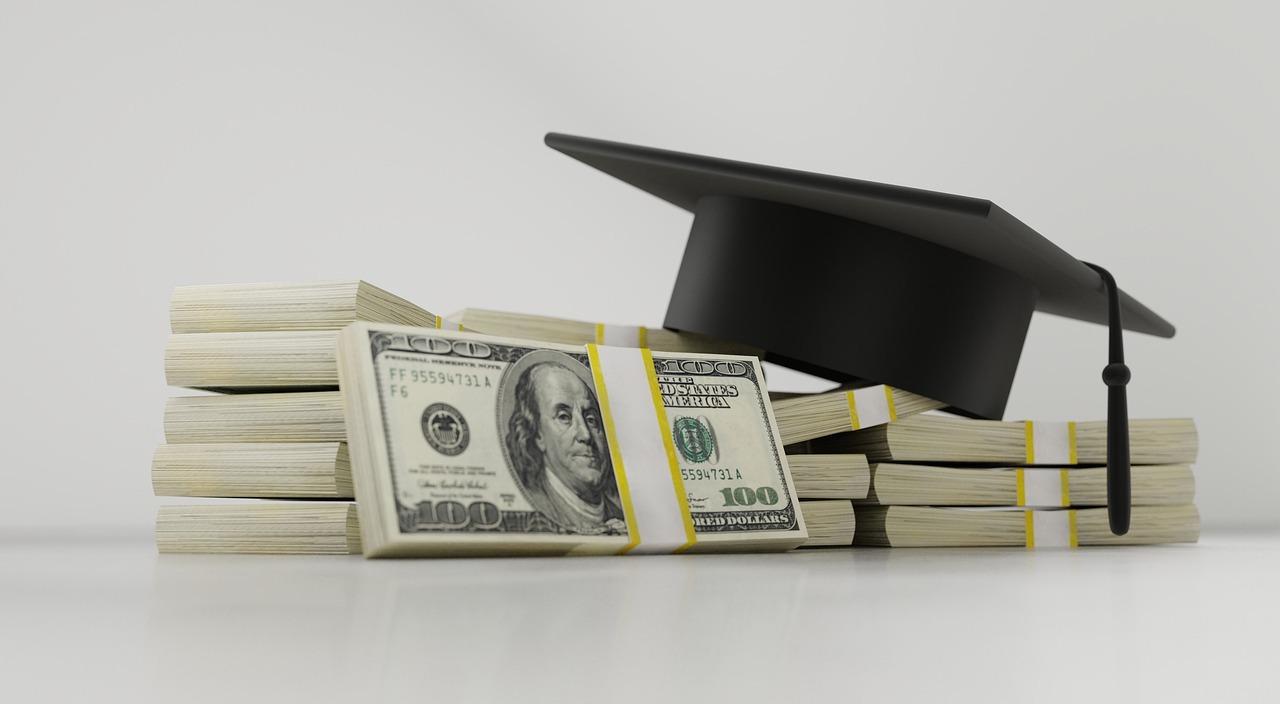 On Refinancing Private Medical Student Loans