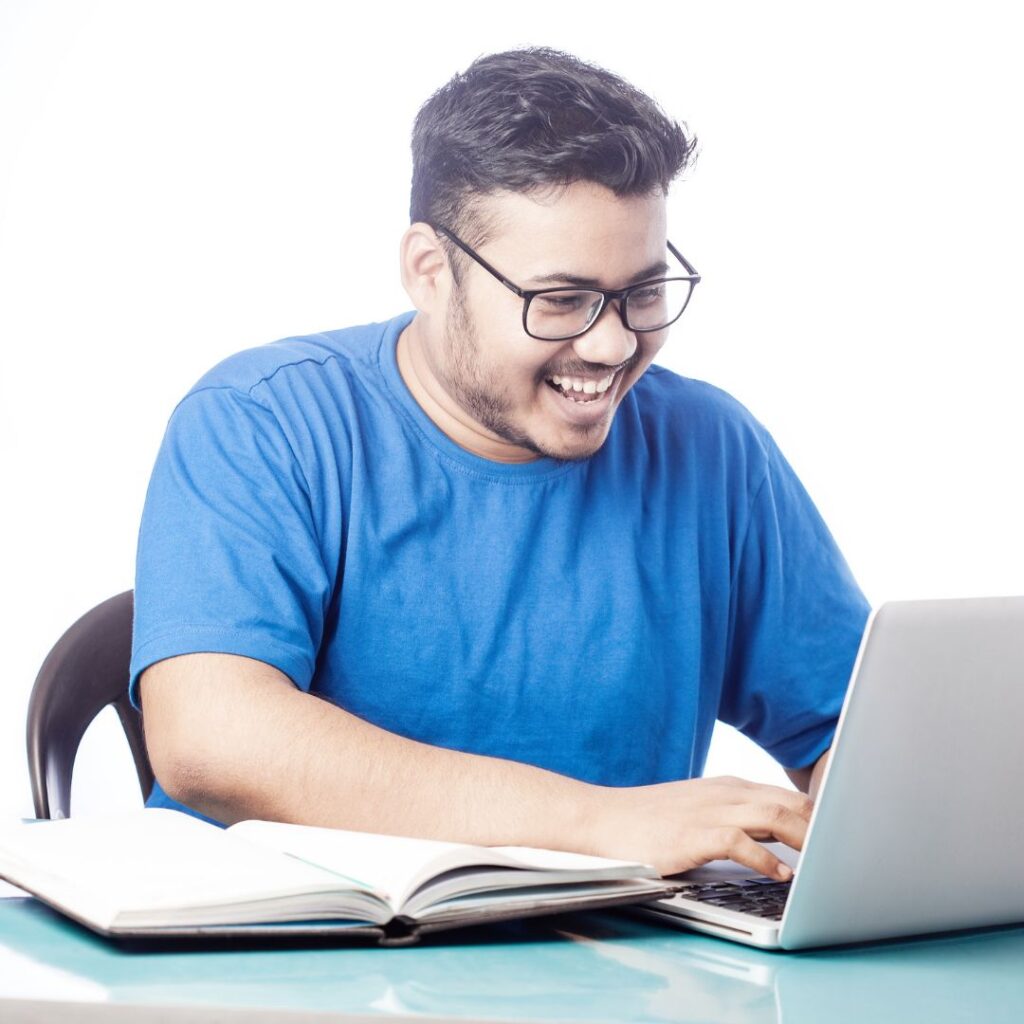 Top Benefits of Pursuing an MBA in Digital Marketing Online