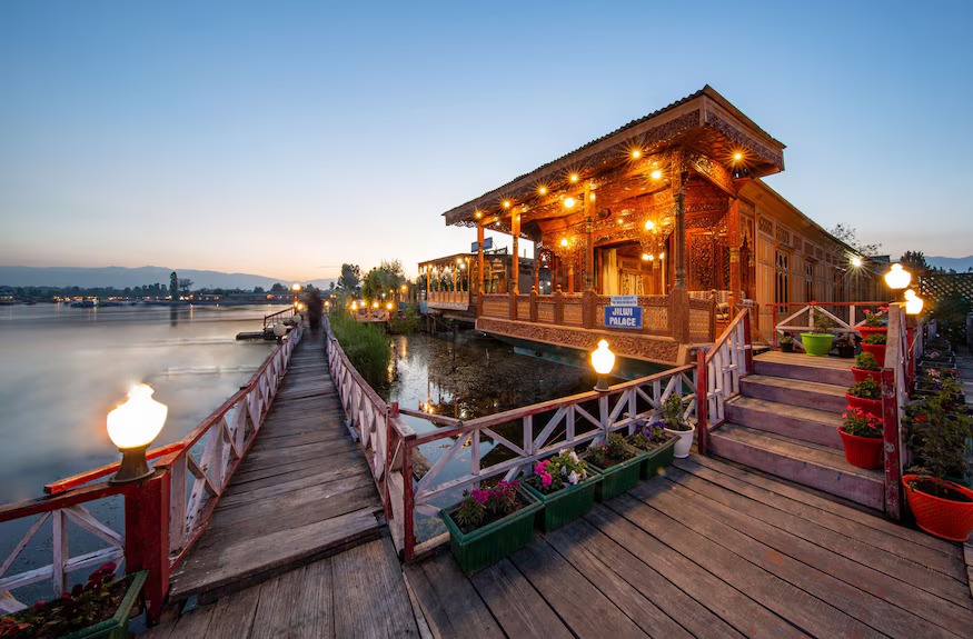Float into Peace with a Luxury Houseboat Stay