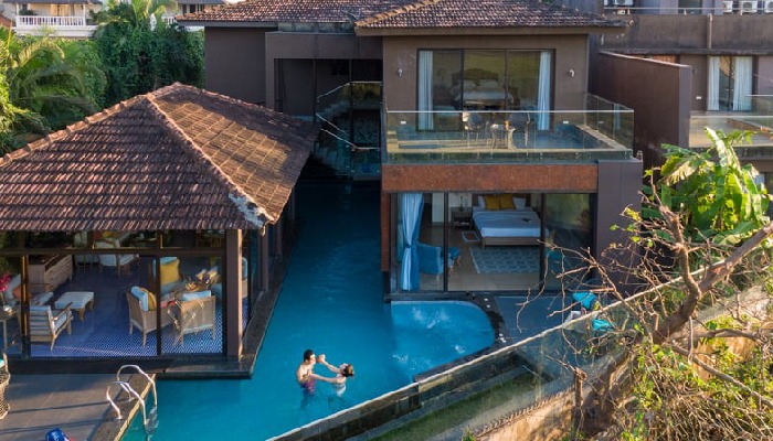 Where Can You Find the Best Resorts Near Anjuna Beach in Goa?