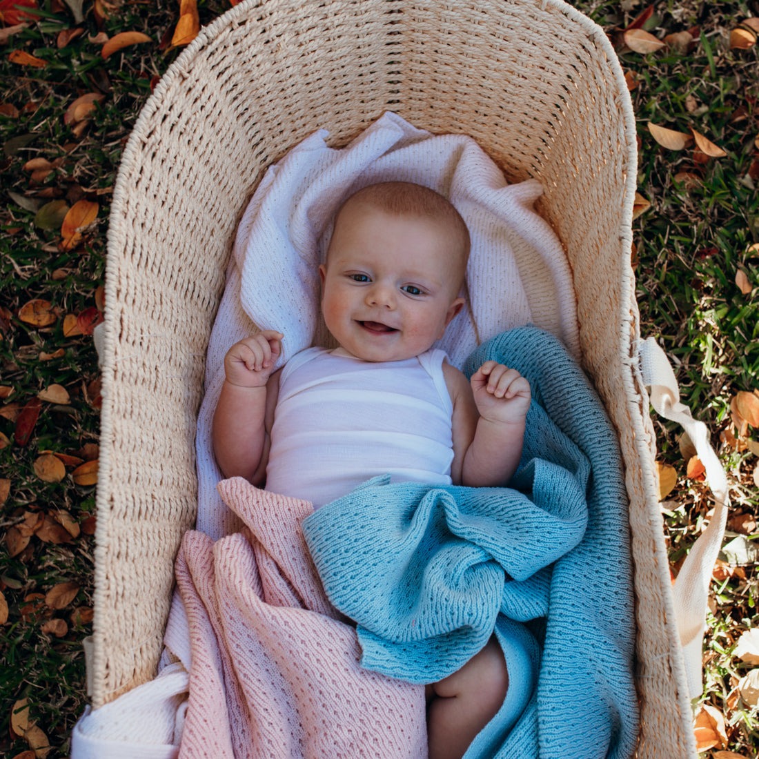Can Swaddle Blankets Help with Colic?