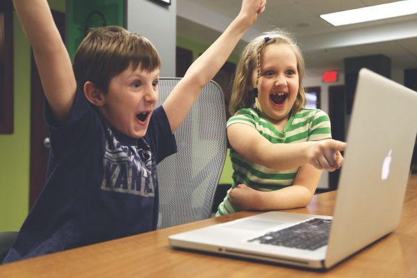 Online School for Dyscalculia: Tailored Learning for Student