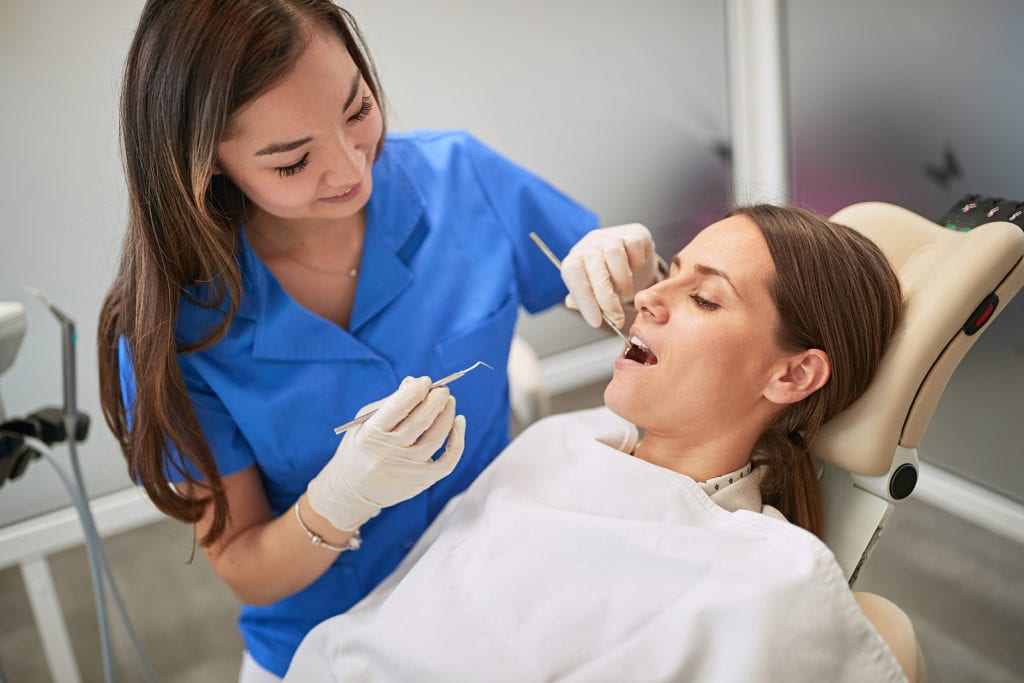 How a Dental Hygienist Can Provide Relief from Chronic Gum