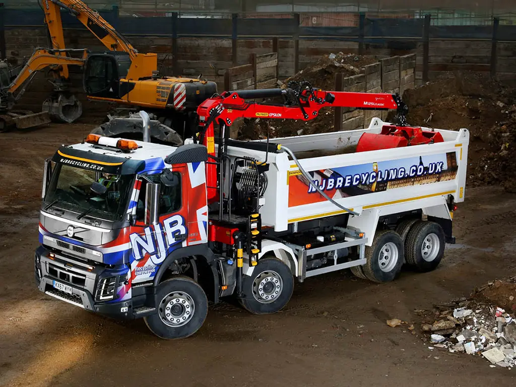 Upcycling and Recycling Tips: Making the Most of Skip Waste