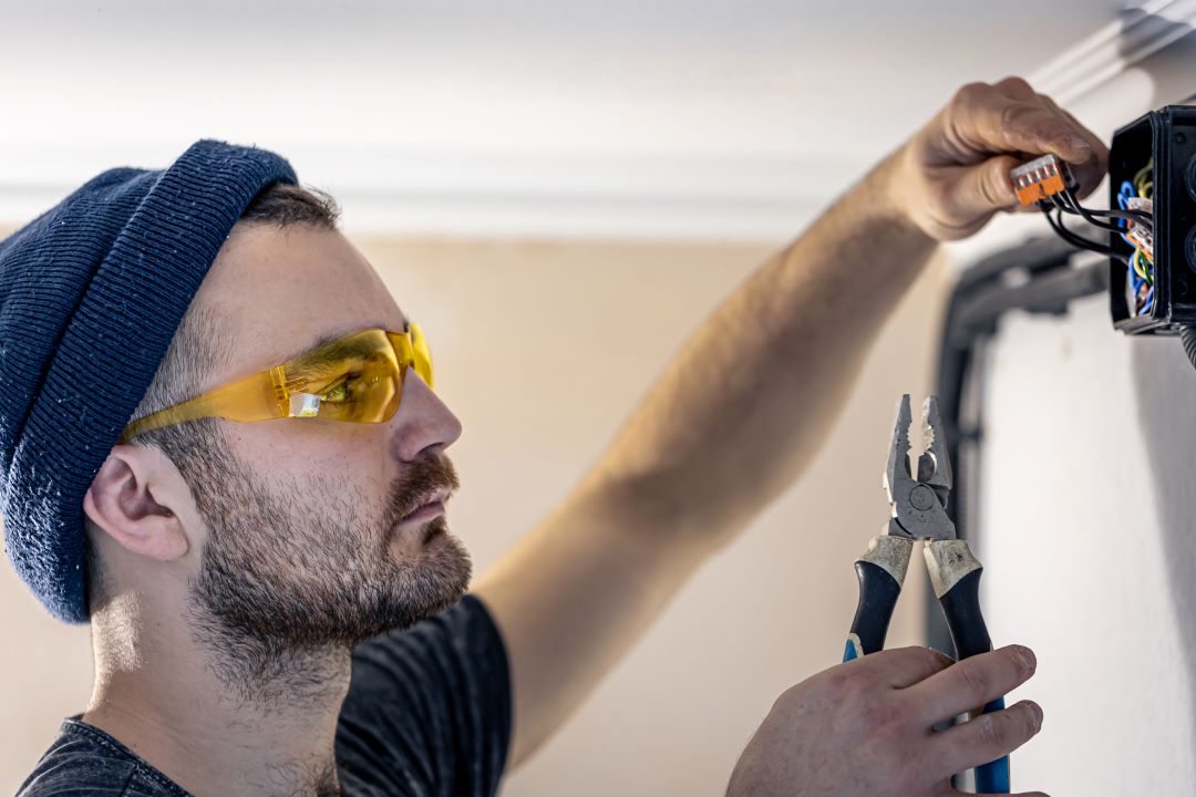 How to Fix Bad Wiring: Tips Electrician in Grande Prairie