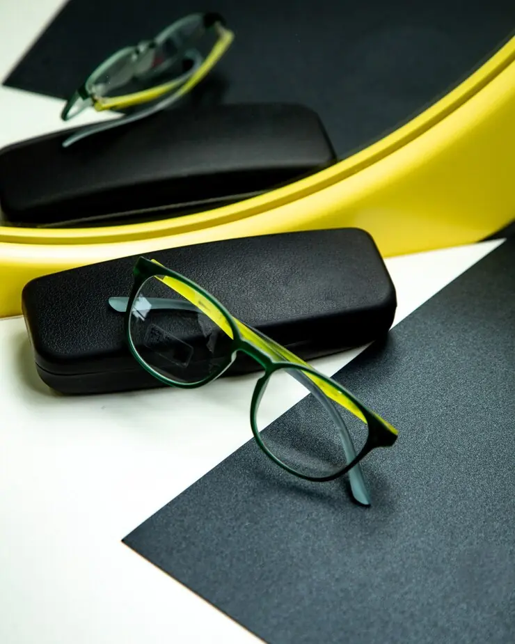 How to Find the Perfect Eyeglass Frames for Men in Singapore