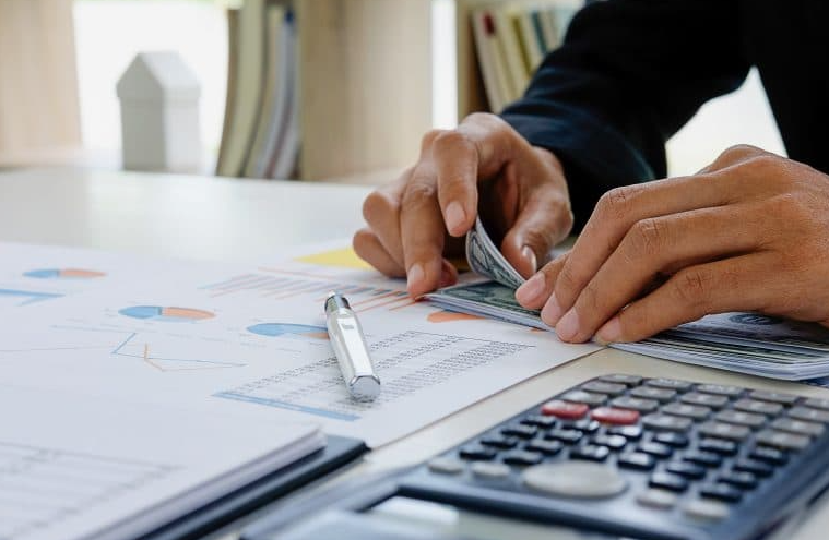 How to Get a Free Life Settlement Qualification with Summit