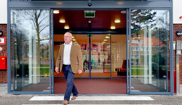 How Automatic Door and Hardware Can Help