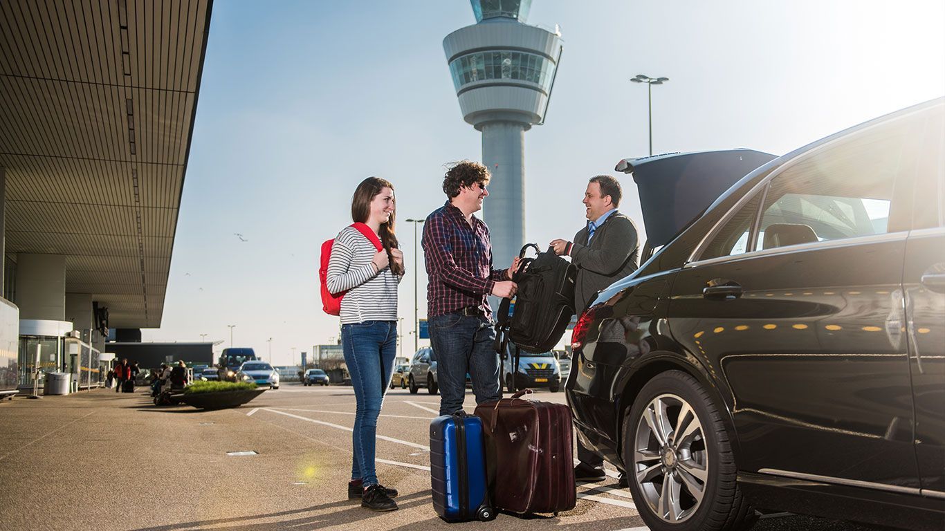 Gatwick to Heathrow Taxi: The Fastest Routes & Best Deals