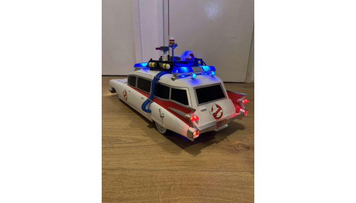 How To Use The Ecto 1 Siren For Car Safely?