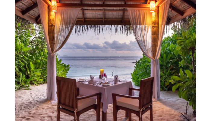 How To Enjoy A Sunset At A Beach Bar Maldives?
