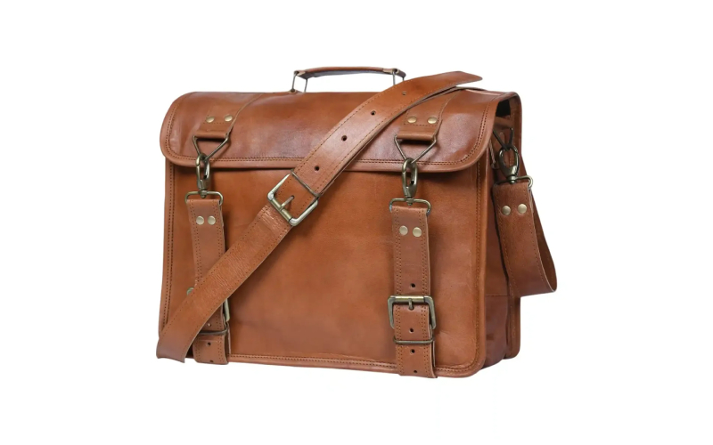 Why Travelers Swear By The Vintage Messenger Bag Men Take On The Go?