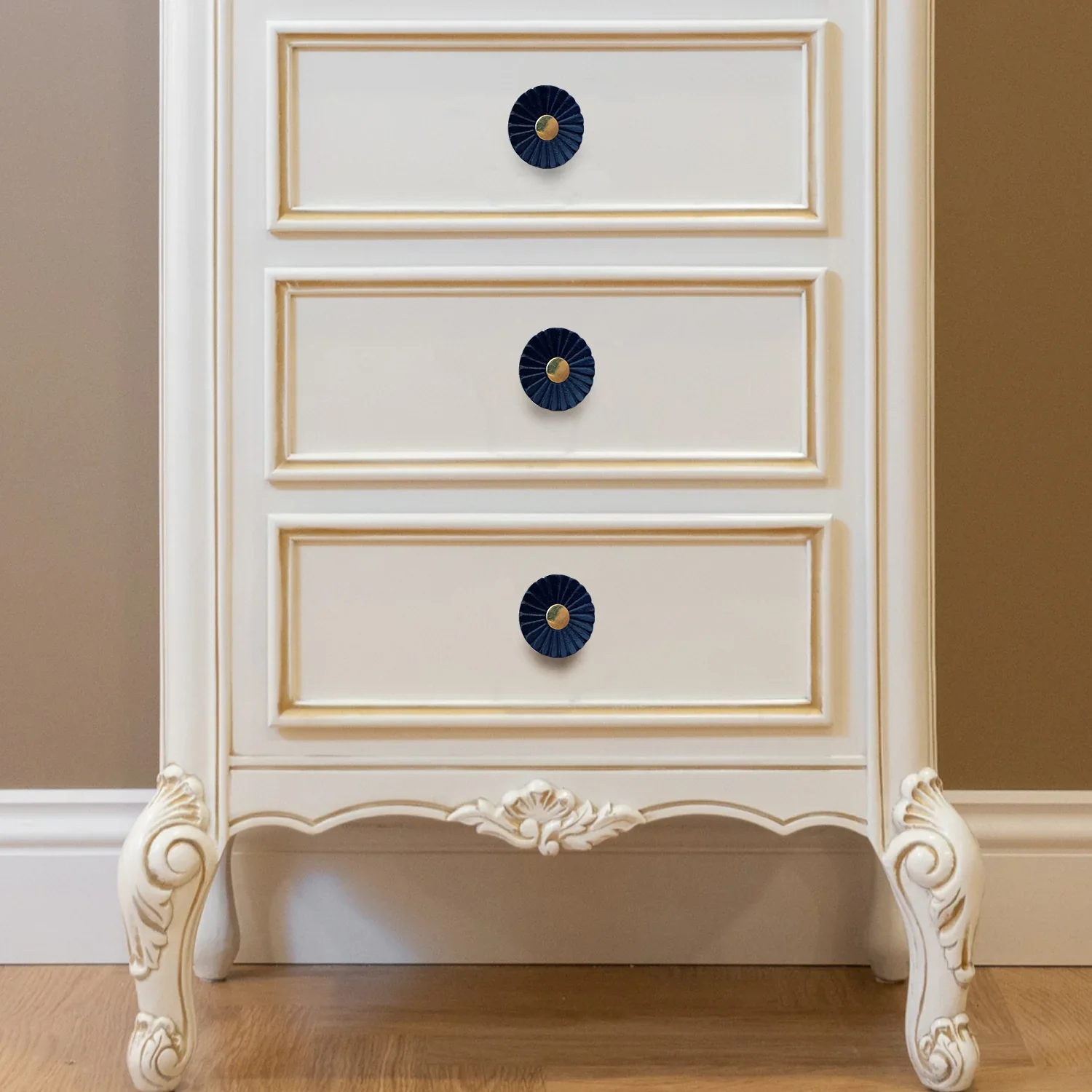 How to Choose the Right Wooden Knobs for Your Kitchen Cabine